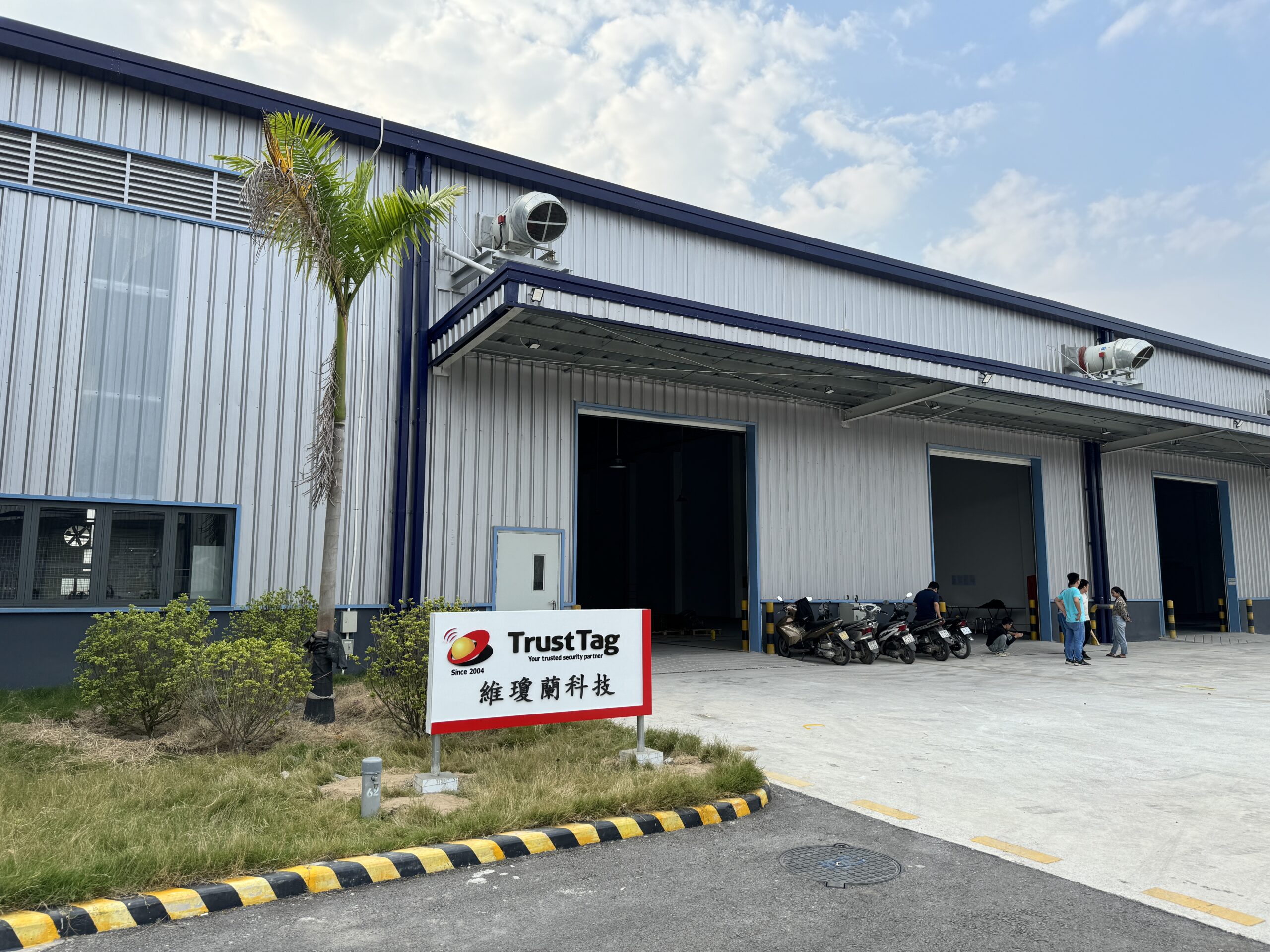 TrustTag Vietnam factory